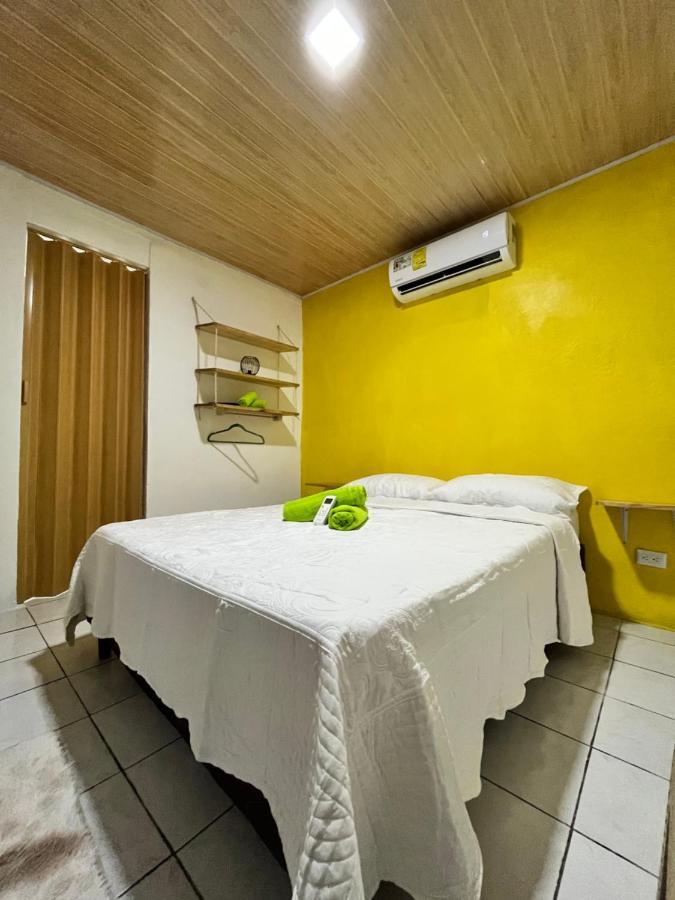 Cabinas Golfito Esterno foto